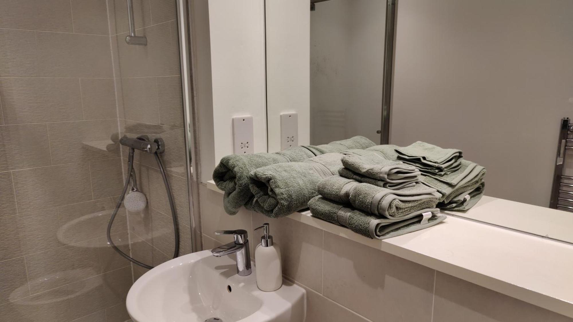 Quayside Penthouse 2 Bedroom Ensuite Near Media City & Manchester United Luaran gambar