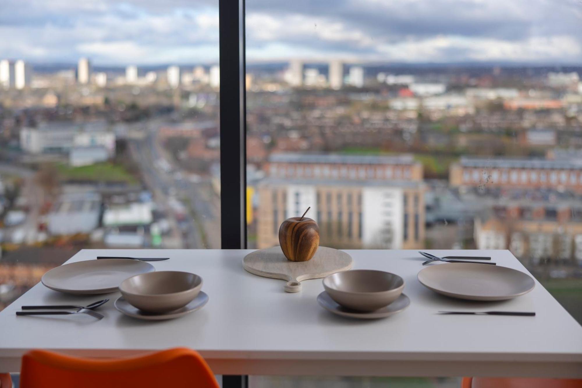 Quayside Penthouse 2 Bedroom Ensuite Near Media City & Manchester United Luaran gambar